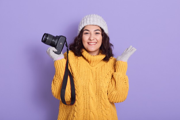 Women Photographer happy on Cloud Storage